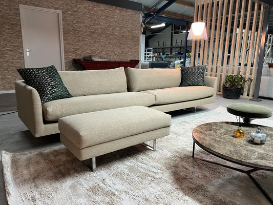 Montis Axel XL lounge sofa 110x250cm in Bruco 070 show model
