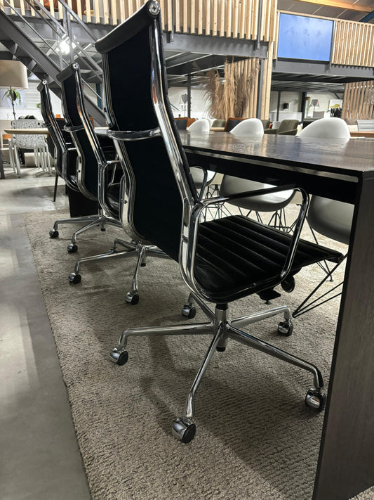 Vitra Eames EA119 chroom Nero zwart leder topconditie