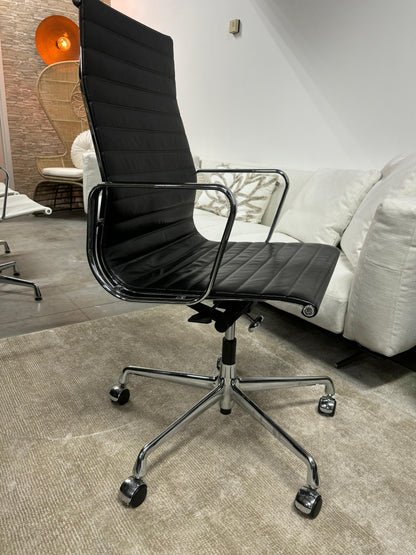 Vitra Eames EA119 chroom Nero zwart leder topconditie