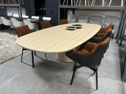 B&B italia Allure’O Dining Table 130x320cm brushed light Oak