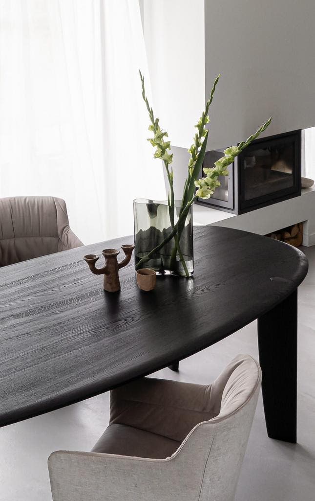 QLiv Stone Oval eettafel – 115 × 260 cm – foto 3