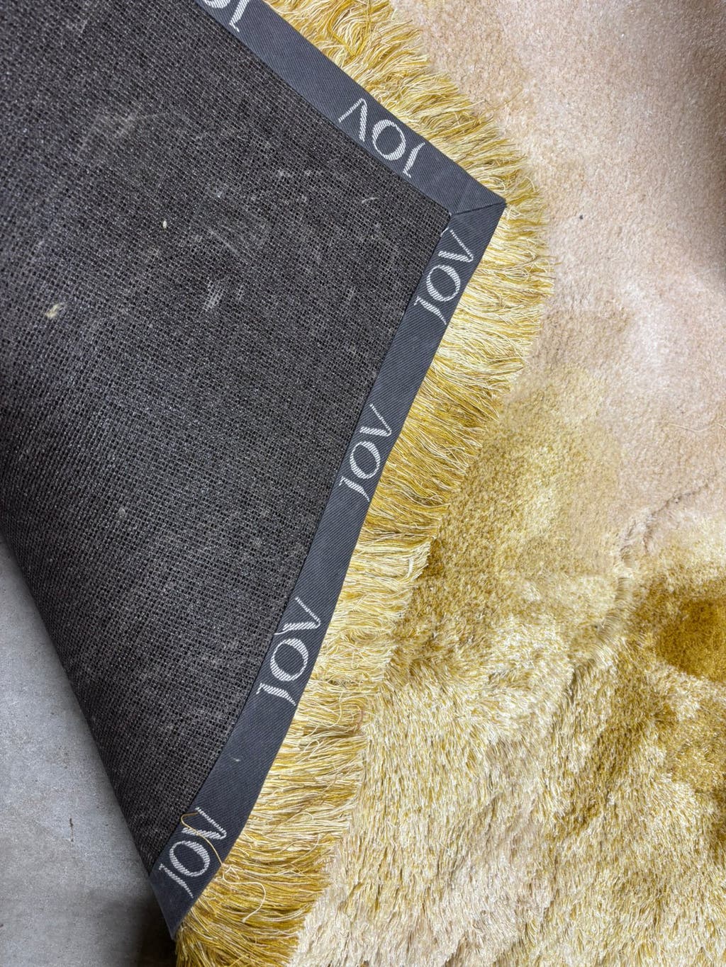 JOV Chloe vloerkleed – Yellow Gold, wol en Tencel – foto 5