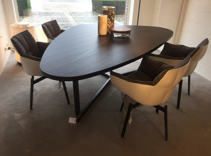 B&B Italia Seven Table in smoke oak