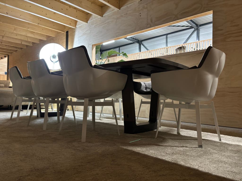 B&B Italia Husk stoelen – wit, indoor/outdoor – foto 3