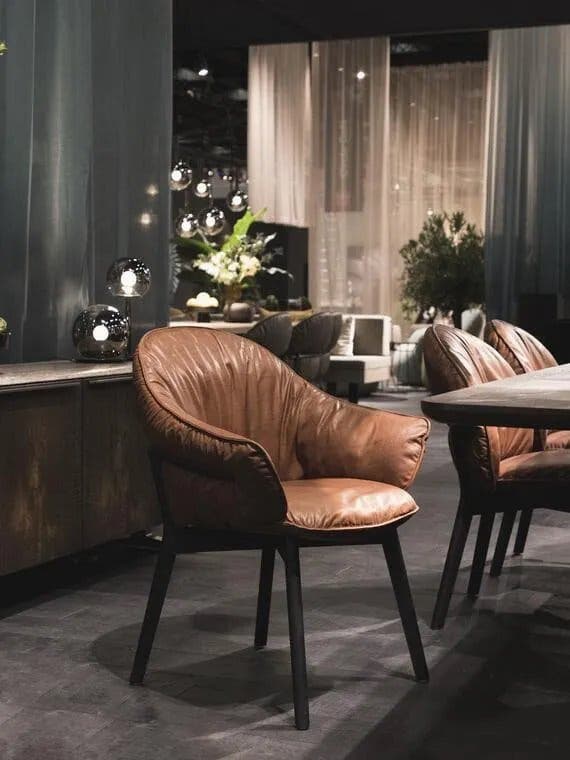 Freifrau Marie fauteuils – cognackleurig Adorra leer, 8 stuks – foto 4