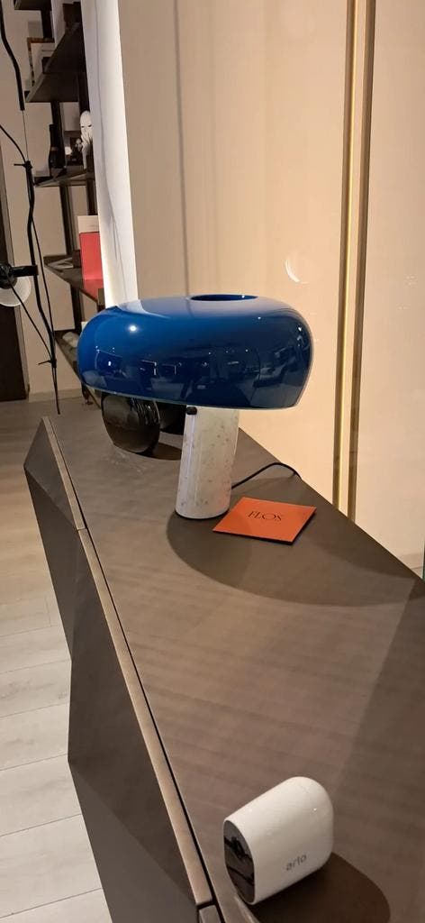 Flos Snoopy tafellamp – blauwe kap en marmeren voet – foto 3