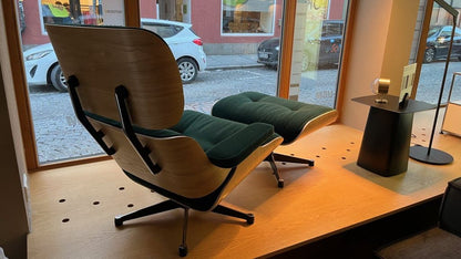 Vitra Lounge Chair XL en Ottoman – palissander en Calma stof – foto 8