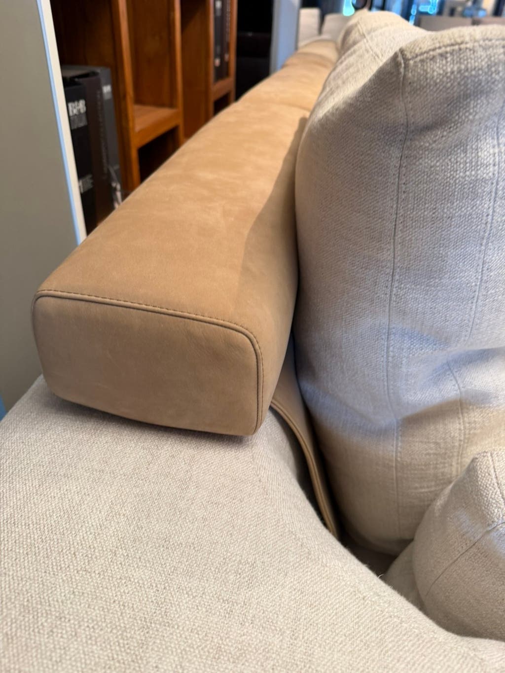 Minotti Blazer bank – 108 × 356 cm, leren hoofdsteunen – foto 8