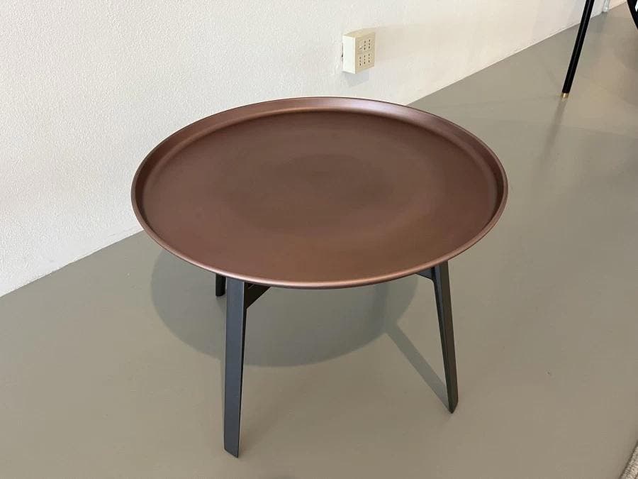 B&B Italia Husk bijzettafel – koperkleurig – foto 3